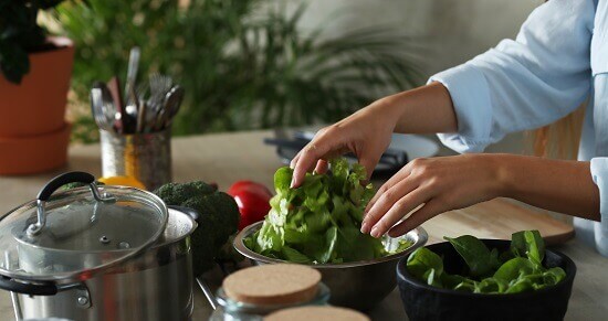 Mots à ajouter à mon texte: Végétale, Pois, Burgers, Savoureux, Assiettes, Produits frais, Végétal, Sans gluten, Assiette, Gluten, Burger